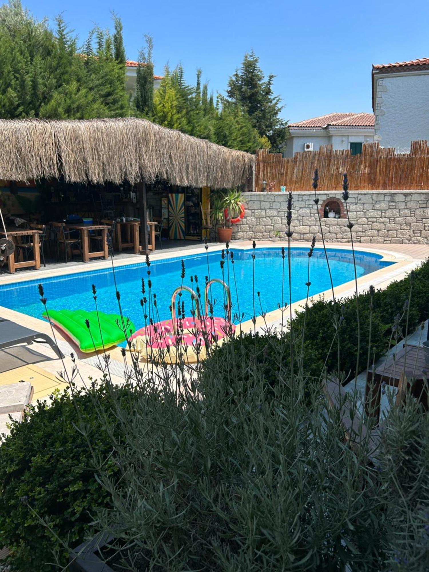 Pupa Alacati Butik Otel Кешме Экстерьер фото