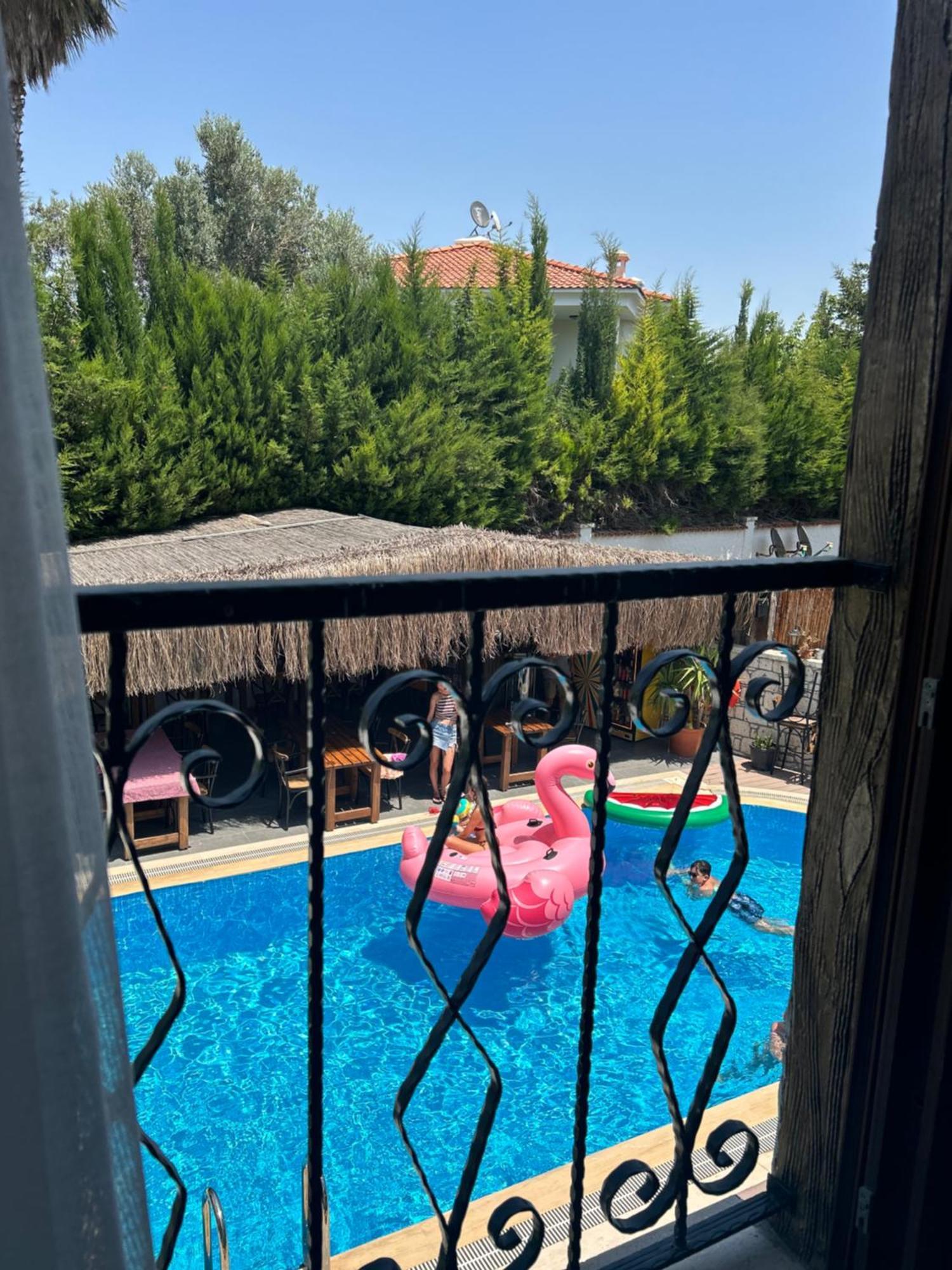 Pupa Alacati Butik Otel Кешме Экстерьер фото